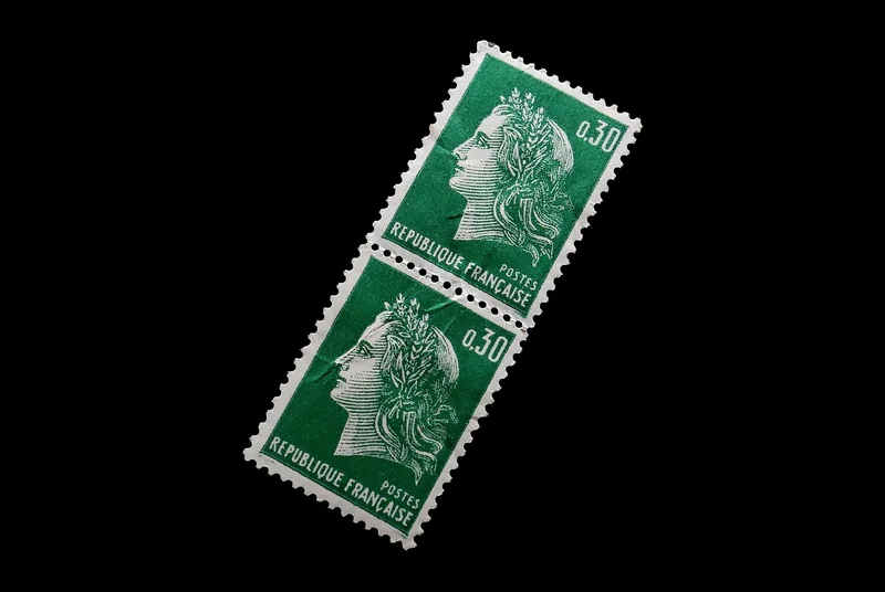 Lettre Verte vs timbre rouge : quel délai pour quel usage ?