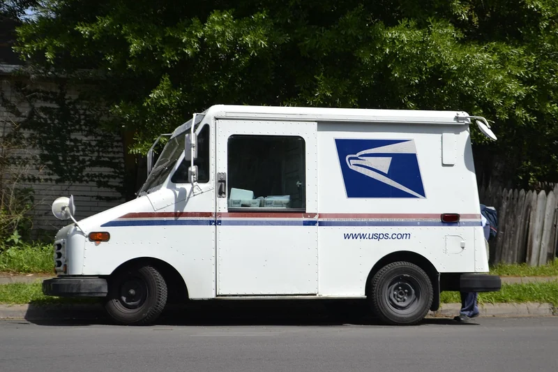 La grande différence entre courrier et colis